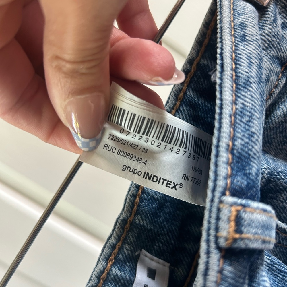 Zara Blue High Rise Jeans - Picture 4 of 5